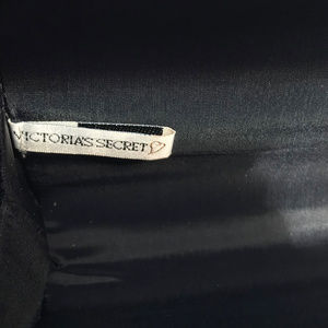 Victoria's Secret Bags - ♛5/$25♛ NWOT Victoria's Secret Black Velvet Clutch Victoria's Secret Bags - ♛5/$25♛ NWOT Victoria's Secret Black Velvet Clutch